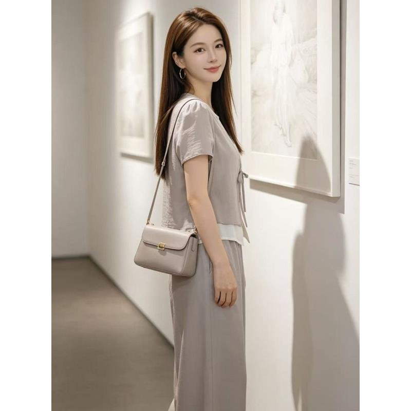 Conjunto Feminino Slim de Duas - Women Fashion Over The Years avaliação e preço